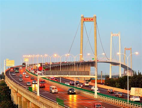 芜湖第四个长江大桥来啦！泰山路长江公路大桥建设已敲定。未来五年，芜湖交通大提速，根本停不下来……