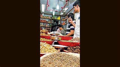 Govt may adopt PPI for tracking wholesale rates | India News