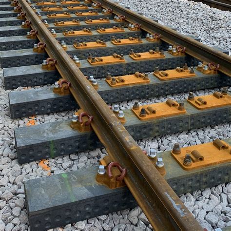 Rail and Tie Handling - Pandrol