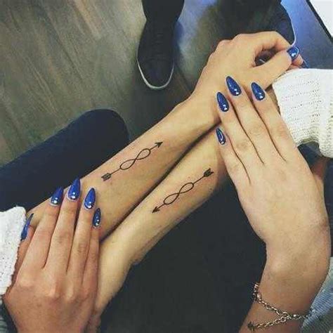 Unendelich Zeichen mit Feil - tattoovorlagen24.com