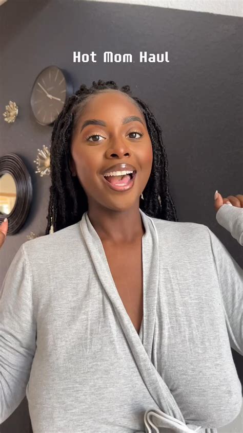 Hot Asian Mom [Video] in 2024 | Beautiful women videos, Perfect body women, Hottie women