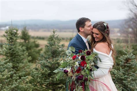 THIS COUPLE TIED THE KNOT IN A VERMONT CHRISTMAS TREE FARM | Vermont ...