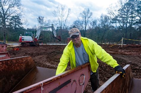 Arsenal cleanup, felons and guns, inmate un-released: Down in Alabama ...