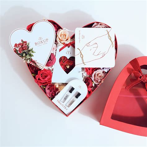 Valentines Hampers - Valentines Day Gift Hampers Online – BoxUp Luxury ...
