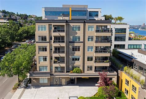 Home for sale in Seattle: 1000 Aurora Ave N N411, Seattle, WA 98109