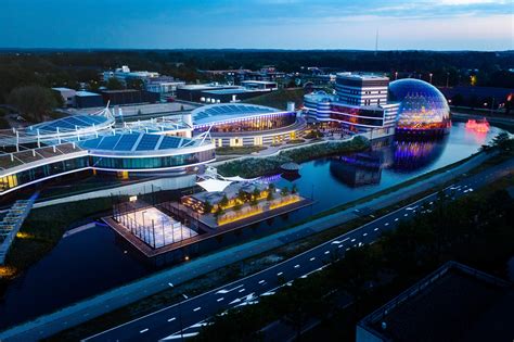 AFAS Experience Center • High Quality Curtain Rails