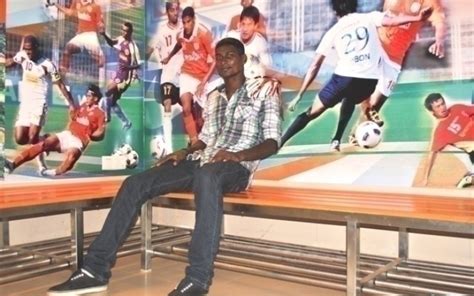 Happy Homecoming for Melroy Fernandes