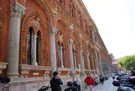 学会自我定位，意大利留学生如何跨专业学习文物保护和修复_米兰