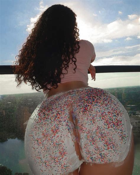 Birthday cake : u/Sxarlyxo