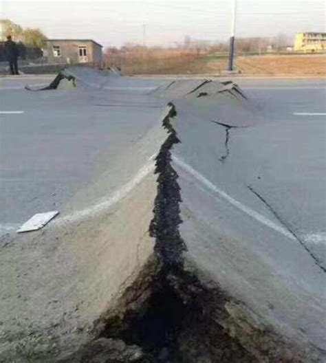 唐山5.1级地震后路面出现裂缝？真相是..._凤凰网