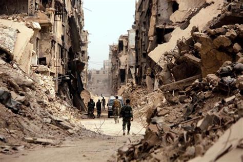 实拍叙利亚战争：第一人称视角拍摄，让你体验真实战场的紧张感！_新浪新闻