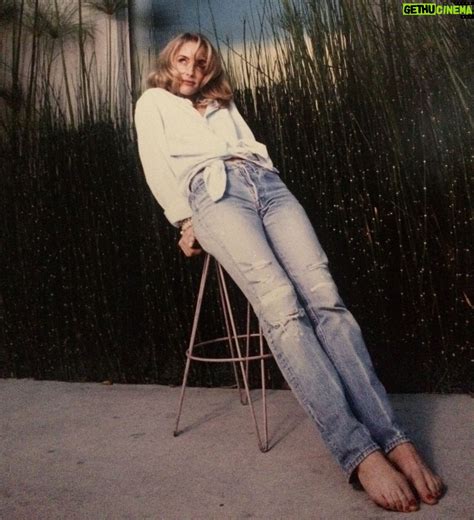 Amanda Wyss Most Liked Photos and Posts | Gethu Cinema