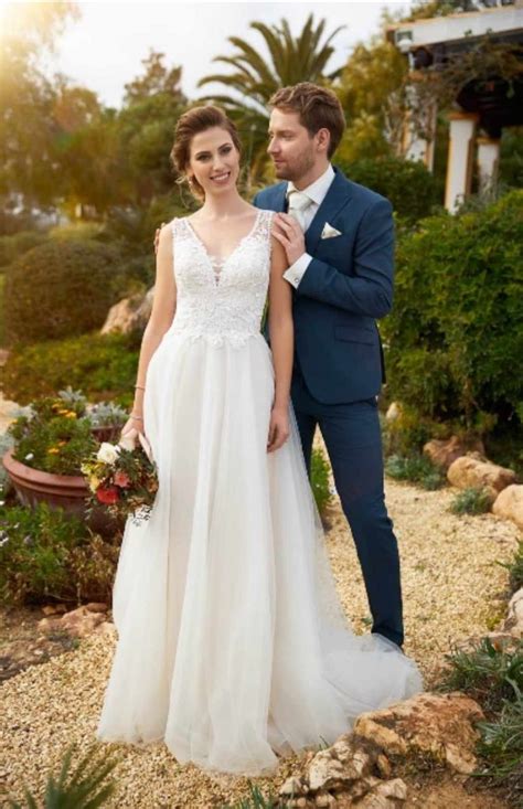 Tres Chic New Wedding Dress Save 38% - Stillwhite