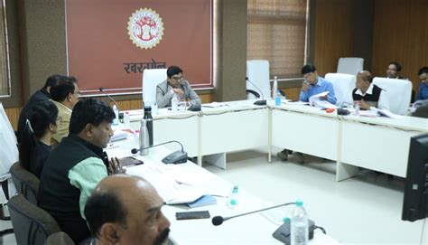 Madhya Pradesh: Revenue officers’ apathy irks Khargone collector