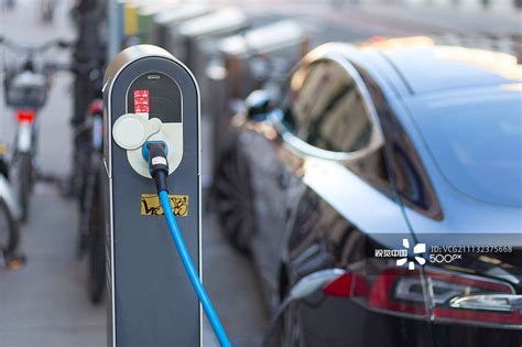 新能源汽车降价潮初现-新能源汽车要闻--国际充换电网