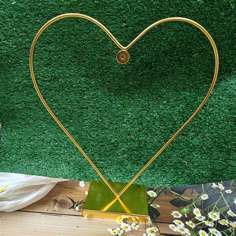 12 INCH HEART SHAPE HANGING METAL HOOP STAND – JorShor