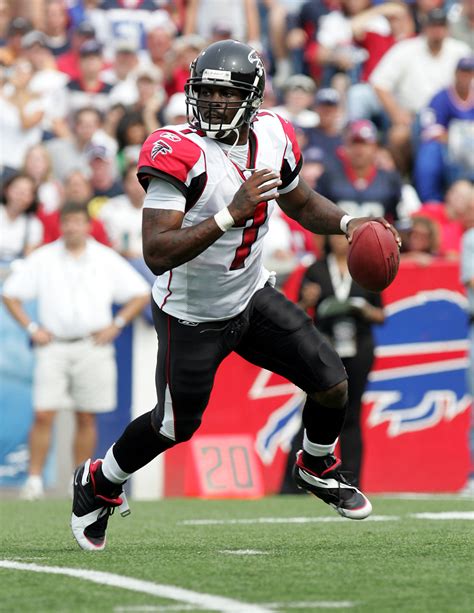 Who Is Michael Vick Playing For at Declan Goodisson blog