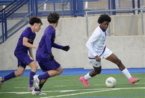 Midland High boys soccer beats Legacy in shootout