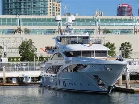 DOMANI, Yacht - Details and current position - IMO 9810795 - VesselFinder
