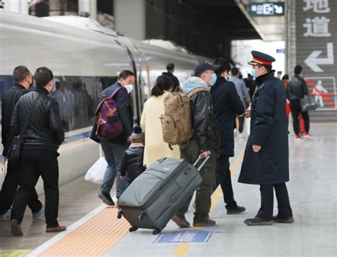 明起全国铁路将实施新的列车运行图 银川新开5趟长途动车-宁夏新闻网