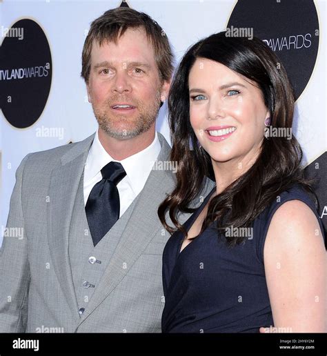 Peter Krause Girlfriend