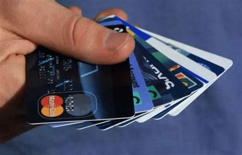 信用卡停息挂账对个人征信有什么影响？ - 知乎