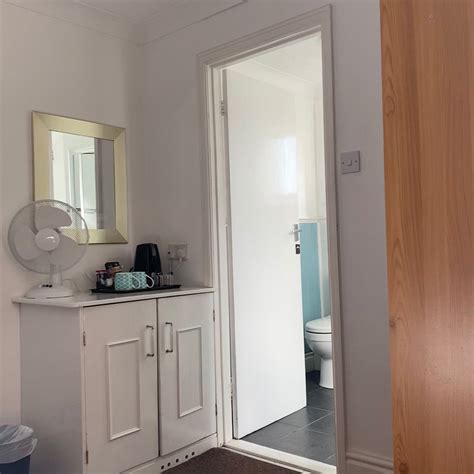 THE ELMFIELD (Great Yarmouth) - Guesthouse Reviews, Photos, Rate ...