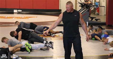 Brock Lesnar Visits University Of Minnesota Wrestling Team For Special ...