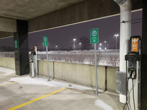 Hwy 610 & Noble Parkway (Coming Soon) | Brooklyn Park, MN | EV Station