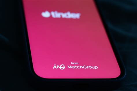Two Senators Pen Letter To Match CEO About Romance Scams - Sex, Dating ...