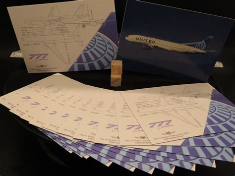 United Airlines Boeing 777-200 Set of 25 Airplane Trading Cards - 2.5"x ...