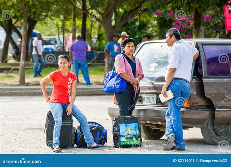 People in SAN JOSE, COSTA RICA Editorial Photo - Image of city ...