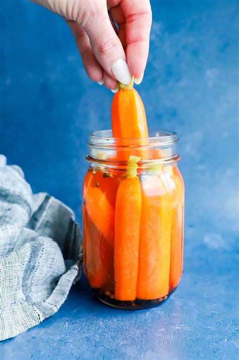 The Easiest Quick Pickled Carrots Recipe | Cake 'n Knife