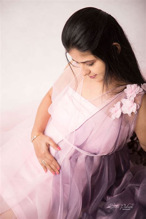 Maternity photo session in Pune | Edita photography