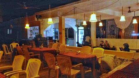 SUNSHINE CAFE, Manali - Tempe Rd - Restaurant Reviews, Phone Number ...