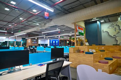 Work Better from Premium Workspaces in Raidurg | iSprout