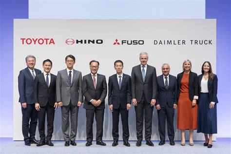 Daimler Toyota Japanese Truck Units Merger