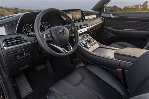 8 seater SUV Hyundai Palisade interior is one of the best looking in ...