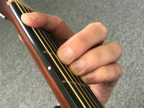 How To Play The Bb Chord On Guitar (B Flat Major) - With Pictures ...