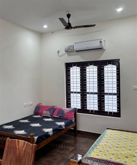 Jeeva Home Stay & Boating Poovar