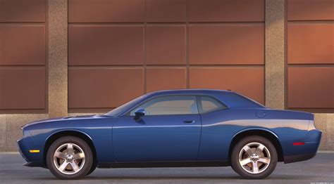 Dodge Challenger SE 2009 Images, pictures, gallery