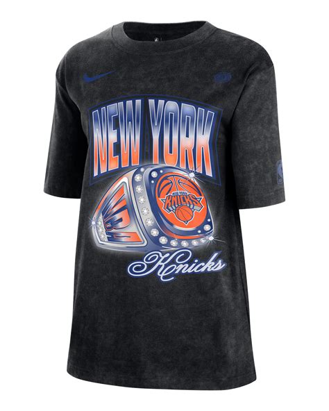 New York Knicks Courtside Women's Nike NBA T-Shirt. Nike.com