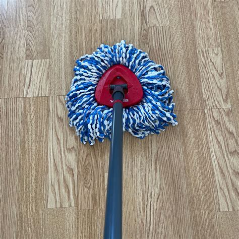 How to mop every type of floor the right way in 5 easy steps | Ideal Home