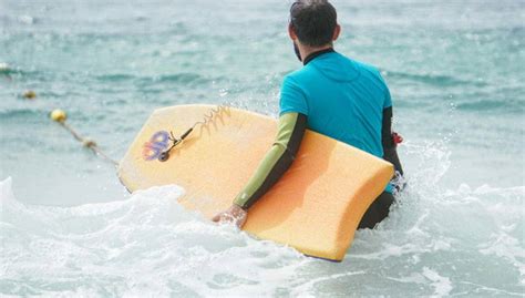 Curso de bodyboard en Nazaré, Nazaré - Central de Reservas