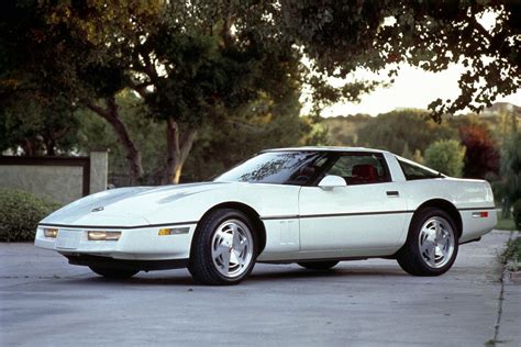 1989 C4 Corvette | Image Gallery & Pictures
