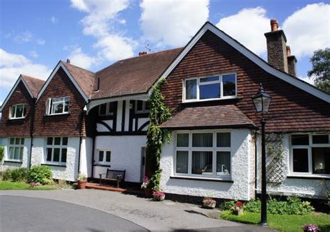 Cumnor House School for Girls (near London, United Kingdom)