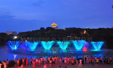 衡阳平湖公园音乐喷泉-喷泉公司-喷泉设计与施工-杭州翰翔喷泉！
