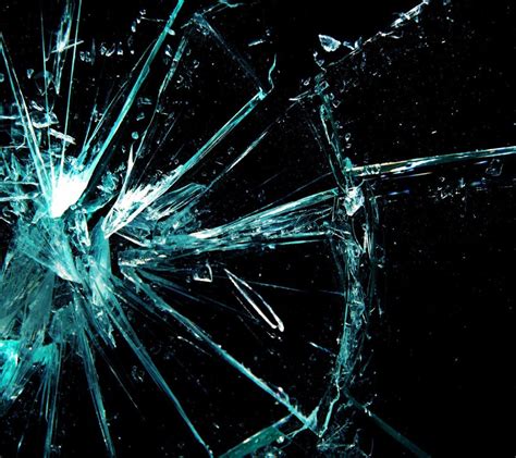 FREE 21+ Cracked Screen Wallpapers in PSD | Vector EPS