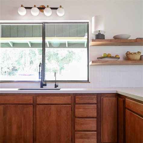 Staining Kitchen Cabinet Plan