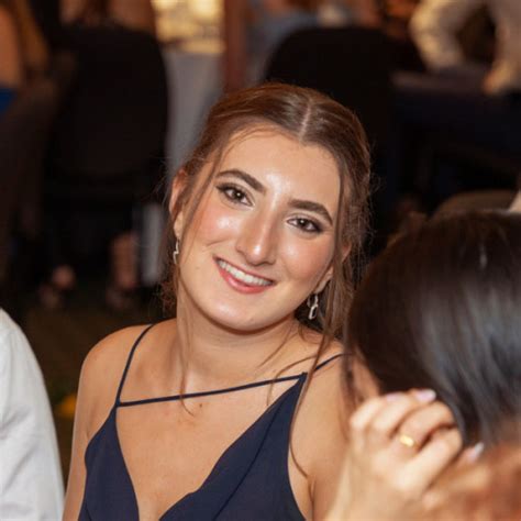 Zara - Maths teacher - ₹2472/h